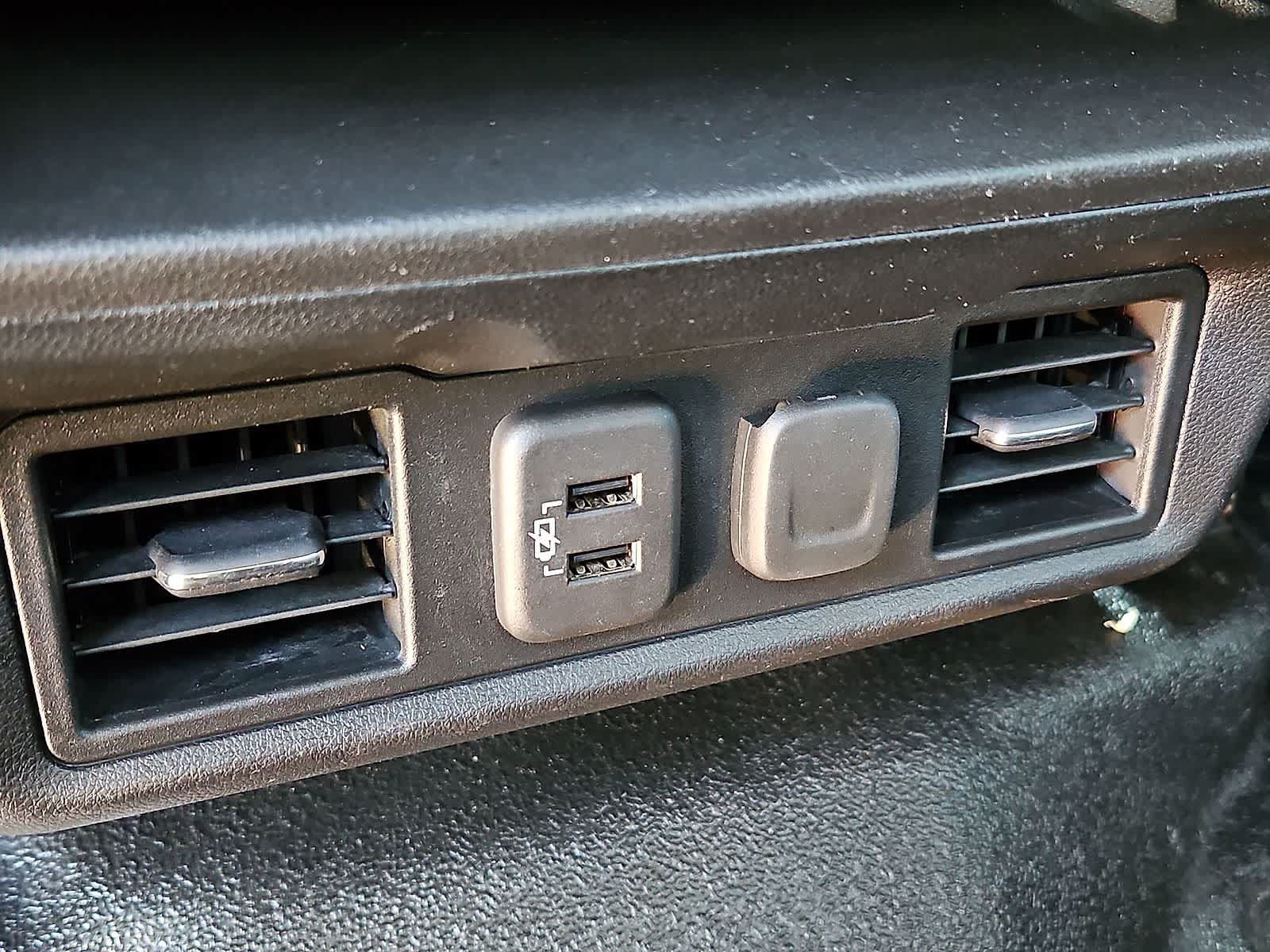 Certified 2019 Chevrolet Silverado 1500 LT w/ Convenience Package AWD/4WD image 26