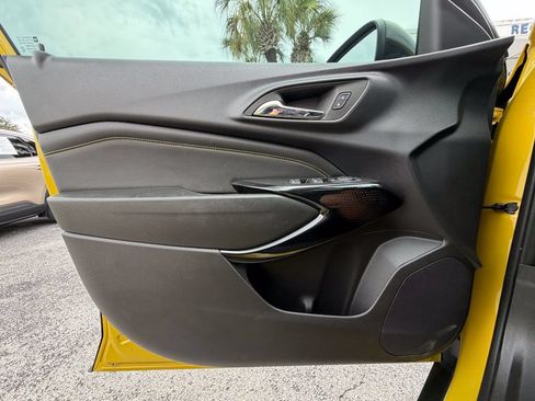 Used 2025 Chevrolet Trax ACTIV FWD image 21