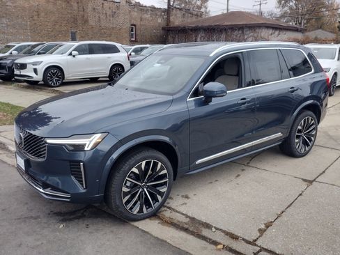 New 2026 Volvo XC90 B6 Plus w/ Protection Package Premier image 6