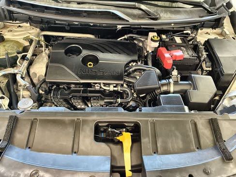 Used 2021 Nissan Rogue SL w/ Premium Package FWD image 15
