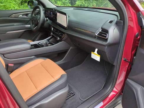 New 2027 Chevrolet Traverse Z71 w/ Driver Confidence Package AWD/4WD image 38