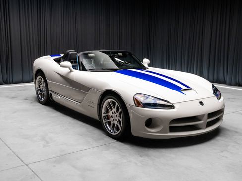 Used 2005 Dodge Viper SRT-10 RWD image 9
