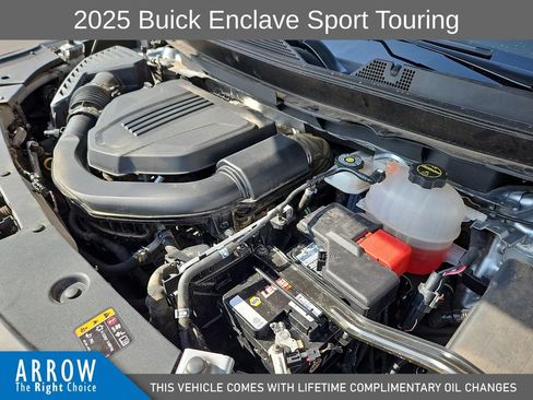 Used 2025 Buick Enclave Sport Touring w/ Power Package FWD image 15