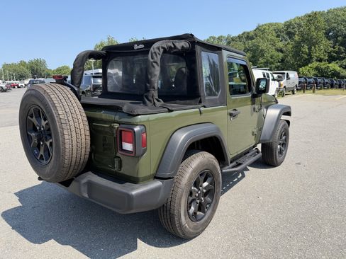 Used 2021 Jeep Wrangler Sport AWD/4WD image 6