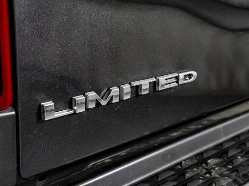 Used 2022 RAM 2500 Limited AWD/4WD image 47