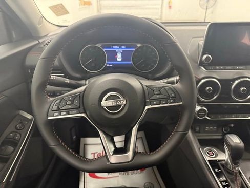 New 2025 Nissan Sentra SR w/ Midnight Edition image 13