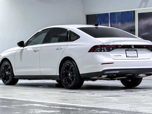 Used 2025 Honda Accord SE image 3