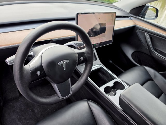 Used 2023 Tesla Model Y Long Range AWD/4WD image 21