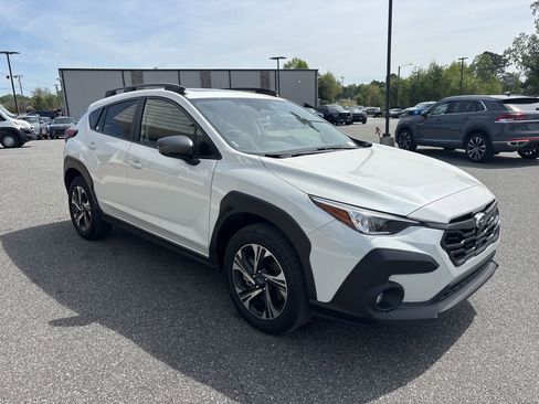 Used 2025 Subaru Crosstrek 2.0i Premium image 9