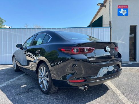 Used 2023 MAZDA MAZDA3 s FWD image 3