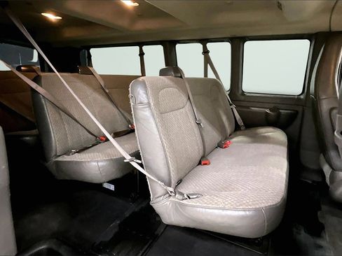 Used 2020 Chevrolet Express 3500 LT w/ LT Preferred Equipment Group image 21