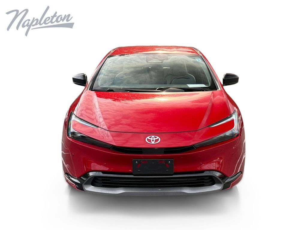 Used 2024 Toyota Prius XLE FWD image 9