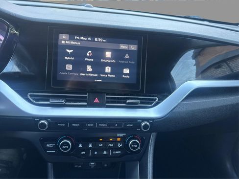 Used 2020 Kia Niro LX FWD image 27