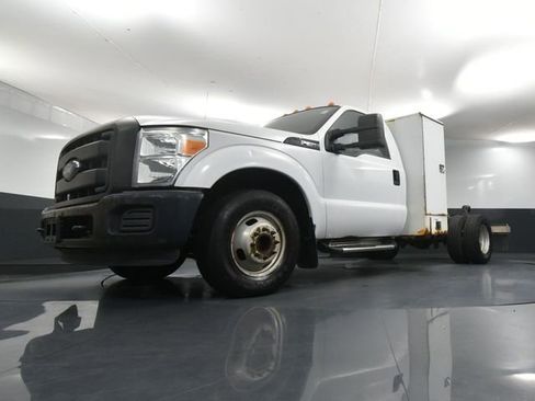 Used 2015 Ford F350 XL image 42