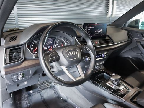 Used 2023 Audi Q5 2.0T Premium w/ Convenience Package image 17