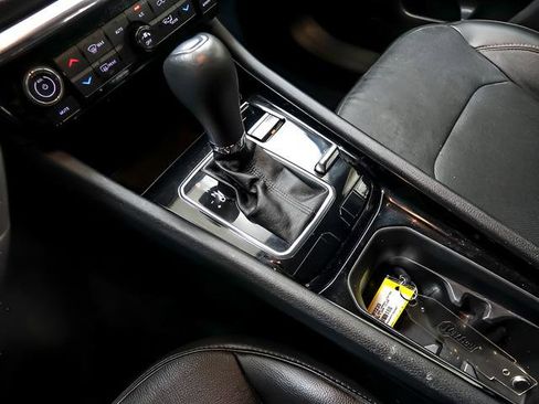 Used 2023 Jeep Compass Limited image 20