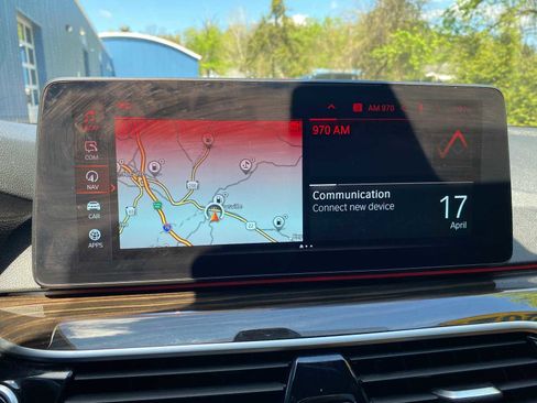 Used 2022 BMW 530i xDrive w/ Premium Package AWD/4WD image 19