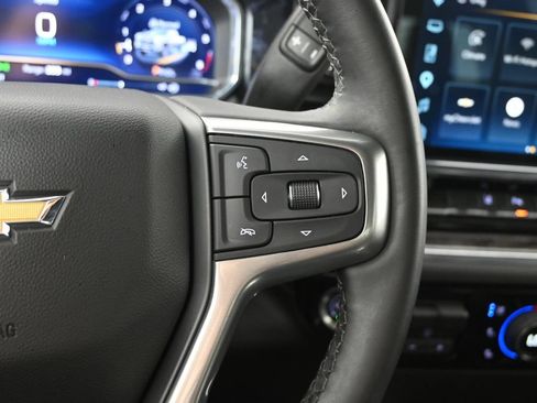 Used 2025 Chevrolet Silverado 3500 LTZ w/ LTZ Convenience Package AWD/4WD image 35