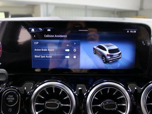 Used 2024 Mercedes-Benz GLA 250 image 24