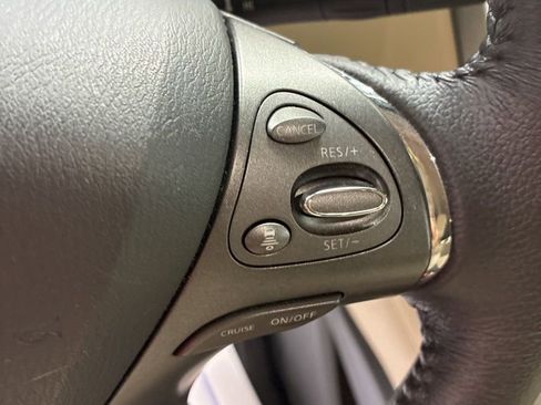 Used 2024 Nissan Murano SV AWD/4WD image 15