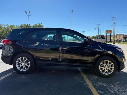 Used 2021 Chevrolet Equinox LS image 6