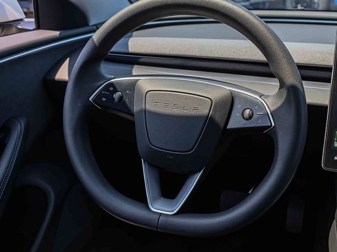 Used 2024 Tesla Model 3 Long Range AWD/4WD image 12