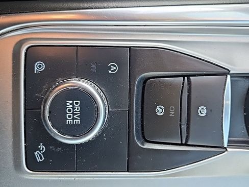 Used 2021 Ford Explorer Limited w/ Equipment Group 301A image 35