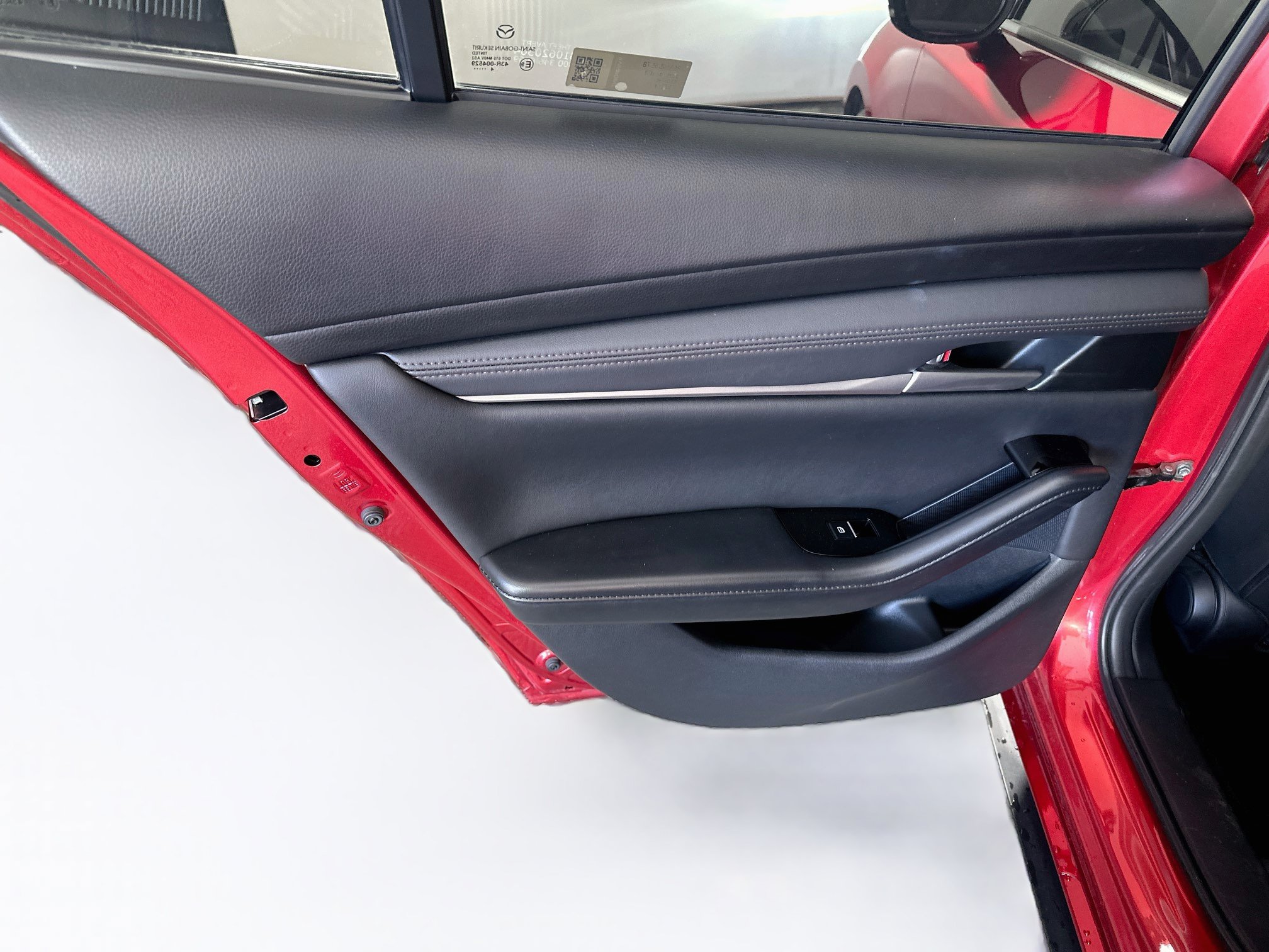 Used 2025 MAZDA MAZDA3 s FWD image 26