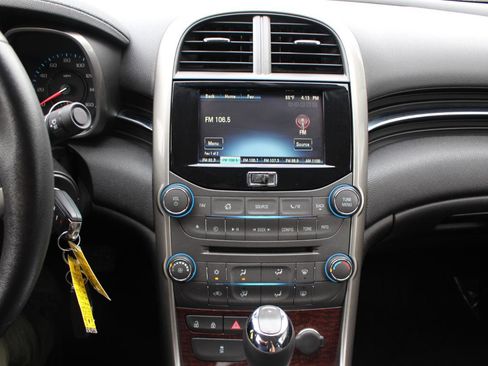 Used 2013 Chevrolet Malibu LT image 27