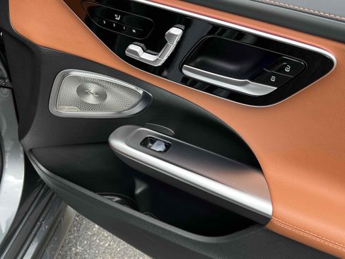 Used 2024 Mercedes-Benz C 300 Sedan image 81