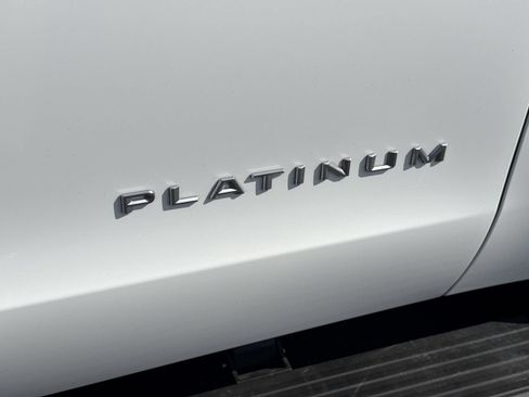 Certified 2025 Ford Expedition Platinum AWD/4WD image 18