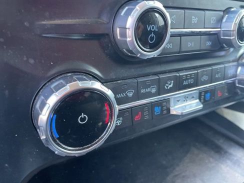 Used 2023 Ford F350 Lariat w/ Chrome Package image 35