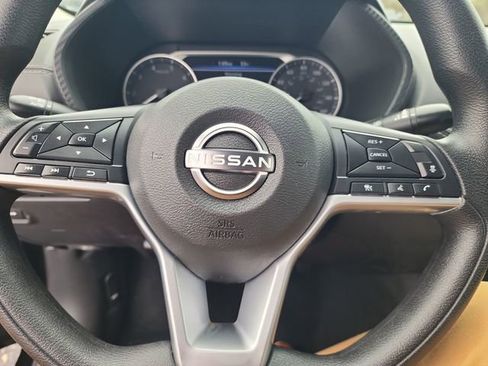 Used 2024 Nissan Sentra SV image 16