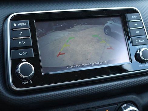 New 2025 Nissan Kicks Play S image 4