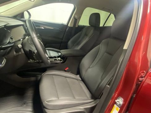 Used 2023 Buick Envision Essence FWD image 10