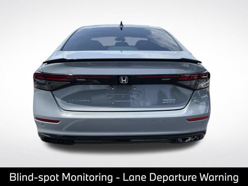 Used 2024 Honda Accord Touring image 10