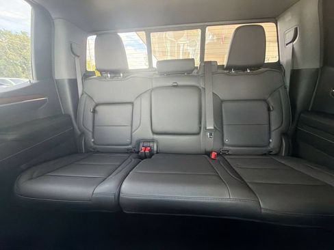 Used 2024 GMC Sierra 1500 Denali w/ Technology Package AWD/4WD image 15