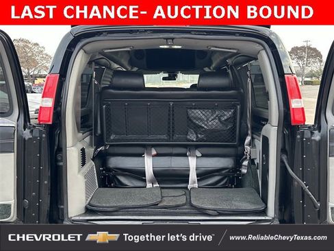 Used 2019 Chevrolet Express 2500 image 34