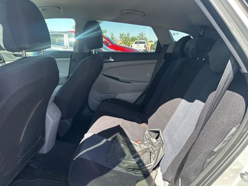 Used 2020 Hyundai Tucson SE AWD/4WD image 13