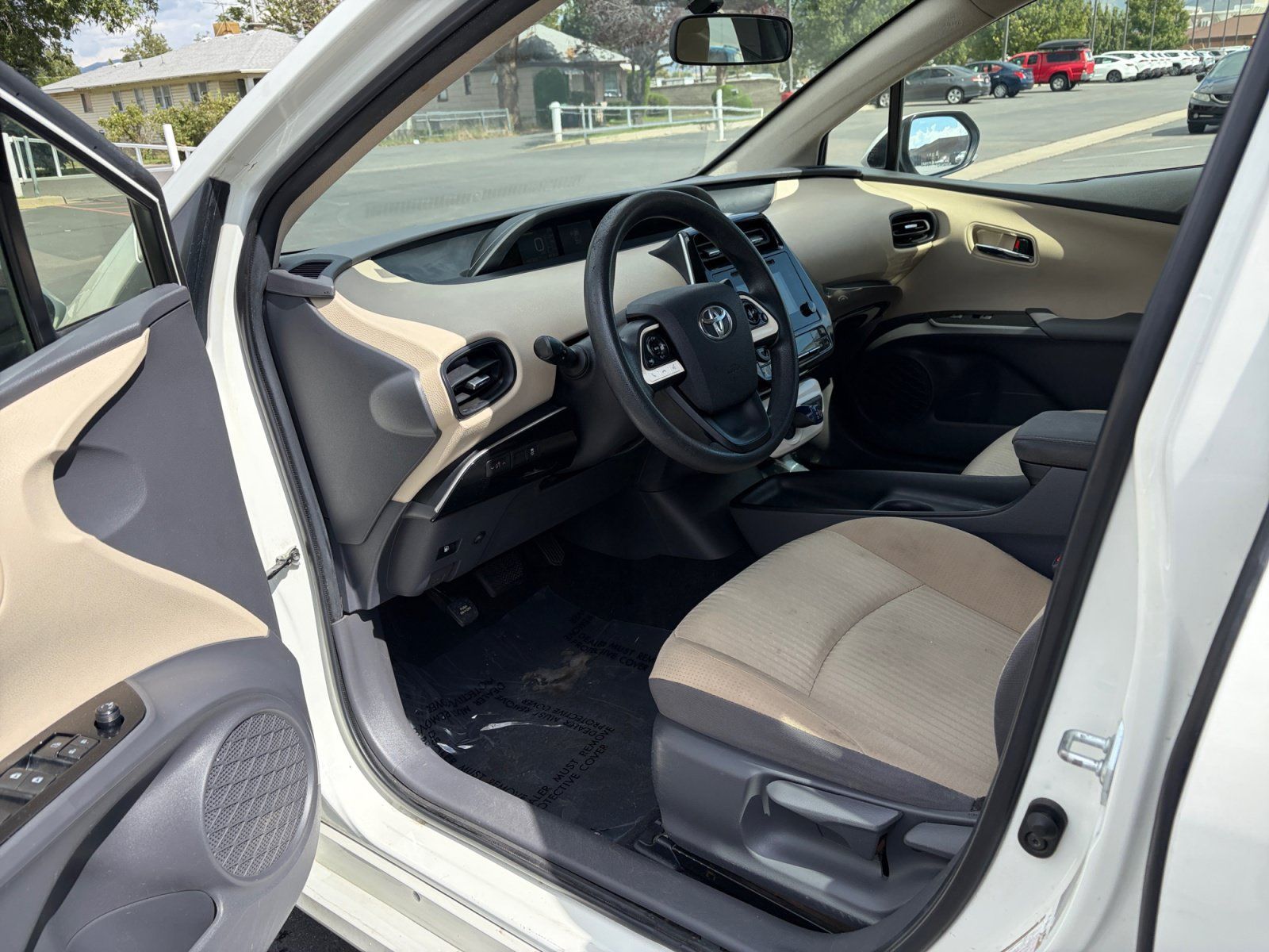 Used 2016 Toyota Prius Two FWD image 10