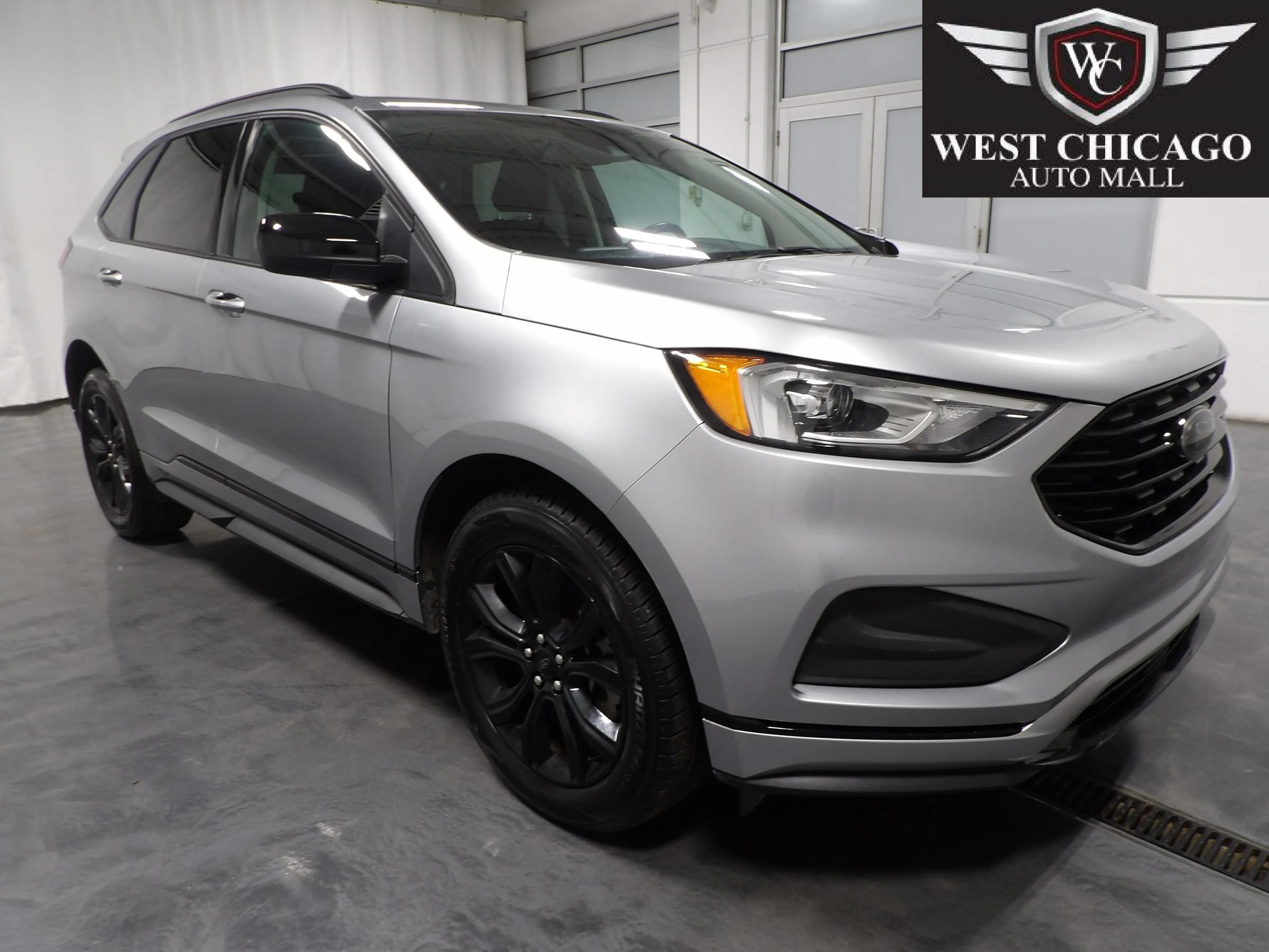 Used 2024 Ford Edge SE w/ Black Appearance Package AWD/4WD image 1