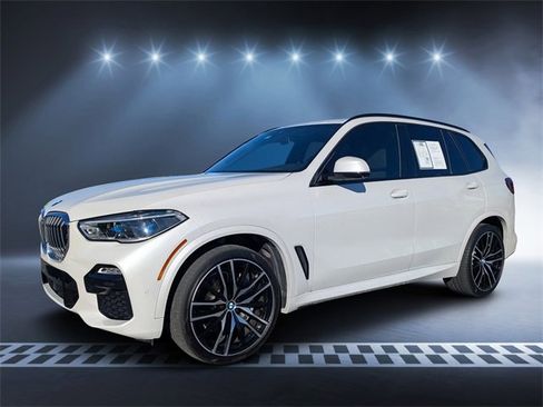 Used 2019 BMW X5 xDrive50i w/ M Sport Package image 7