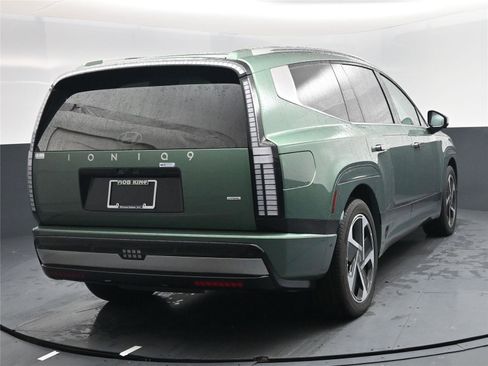 New 2026 Hyundai Ioniq 9 Calligraphy image 10