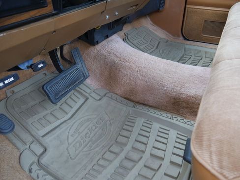 Used 1992 Dodge D/W Truck 150 RWD image 61