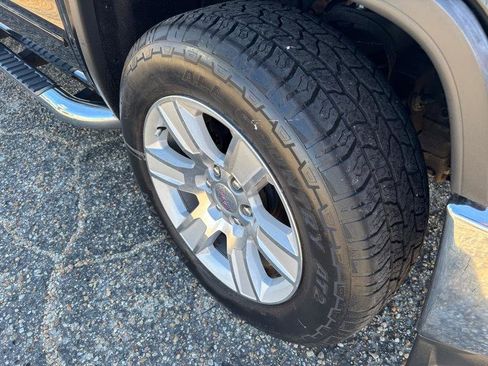 Used 2015 GMC Sierra 1500 SLE w/ Texas SLE Value Package image 17