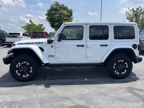 Used 2024 Jeep Wrangler Unlimited Rubicon 4xe AWD/4WD image 10
