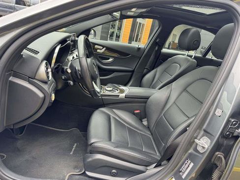 Used 2018 Mercedes-Benz C 300 4MATIC Sedan image 8