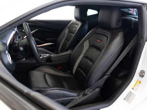 Used 2018 Chevrolet Camaro SS RWD image 20