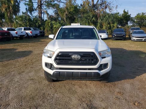 Used 2019 Toyota Tacoma SR5 image 5