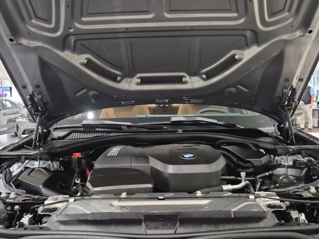 Certified 2026 BMW 330i xDrive Sedan w/ Premium Package AWD/4WD image 24